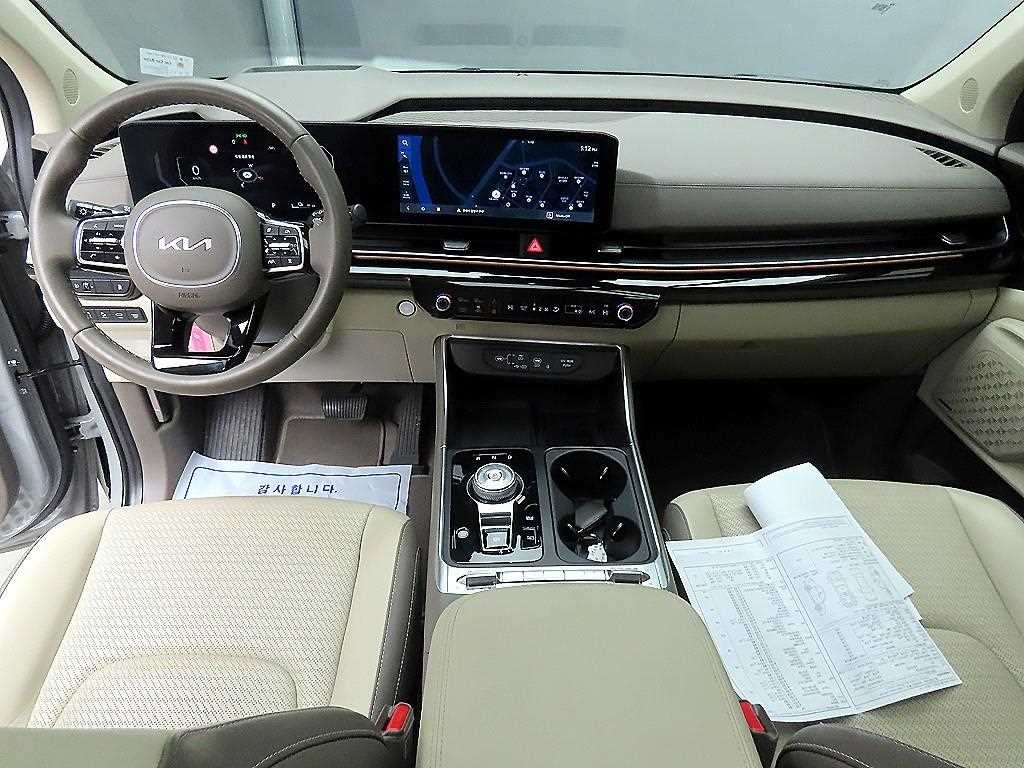 KIA Carnival - Vista 7