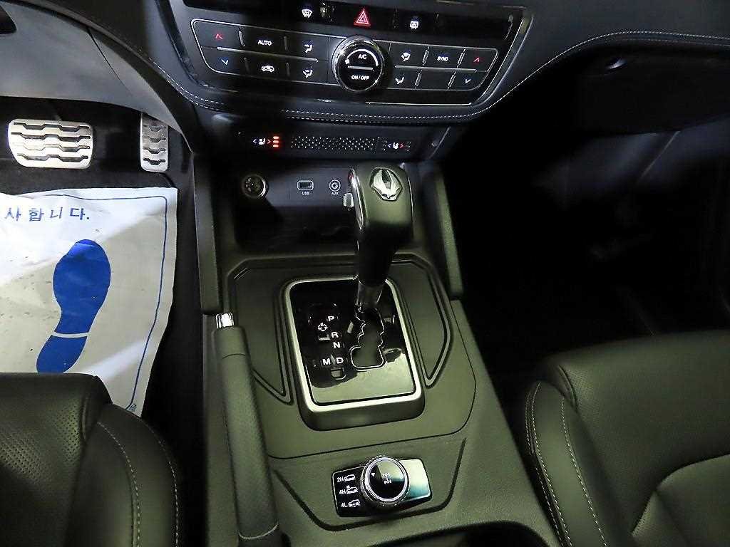 Ssangyong Rexton - Vista 12