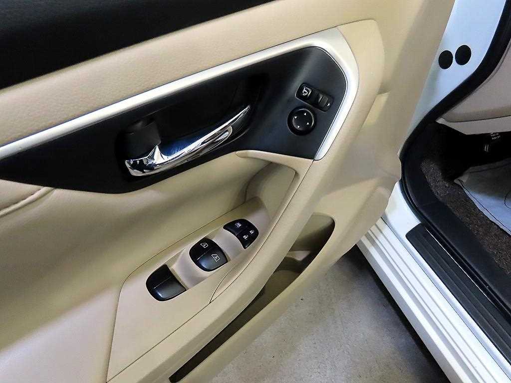 Nissan Altima 2017 Blanco - Importación desde Corea - HF Imports Iquique - Foto 13