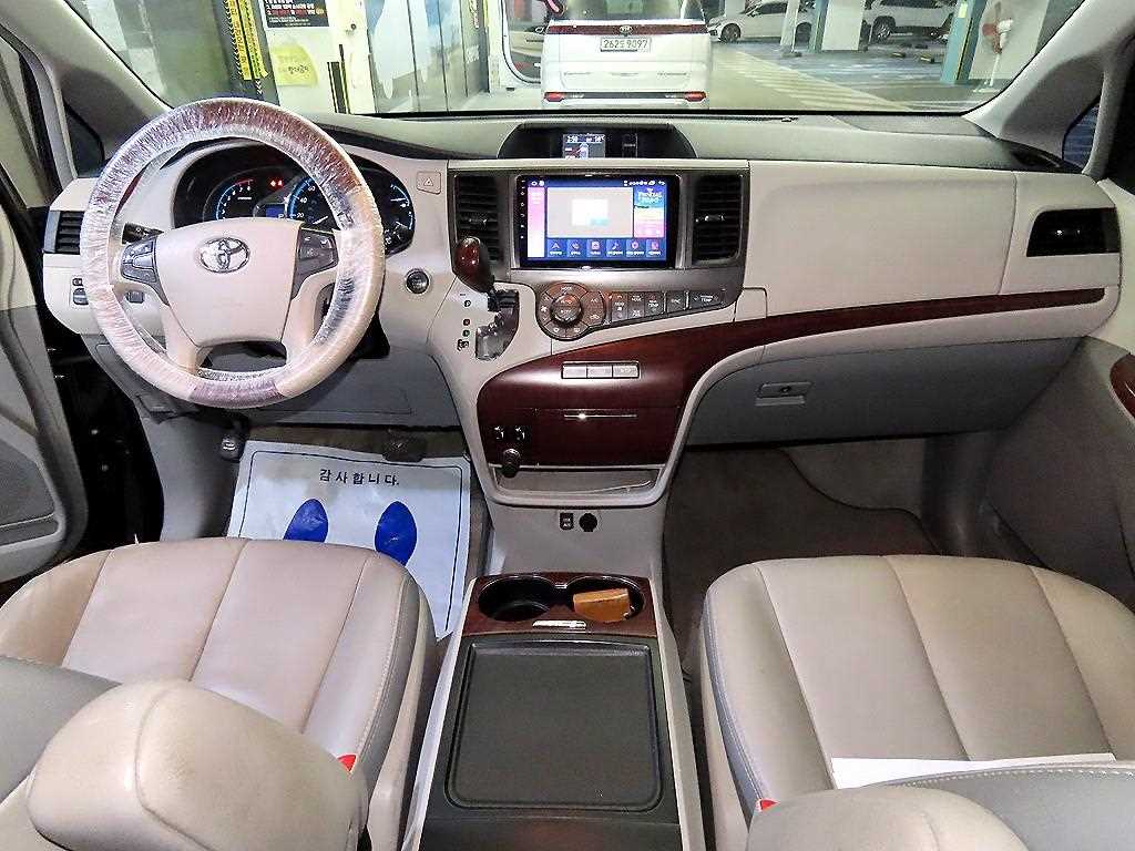 Toyota Siena - Vista 10