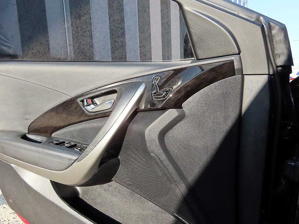 HYUNDAI Grandeur - Vista 11