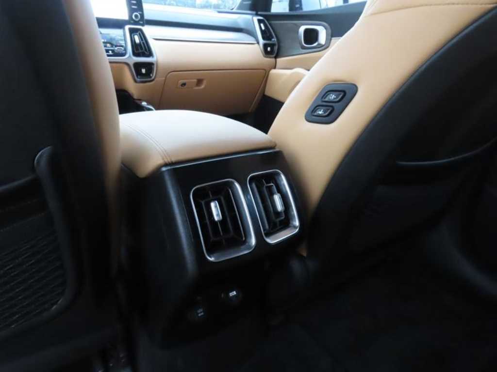 KIA Sorento - Vista 9
