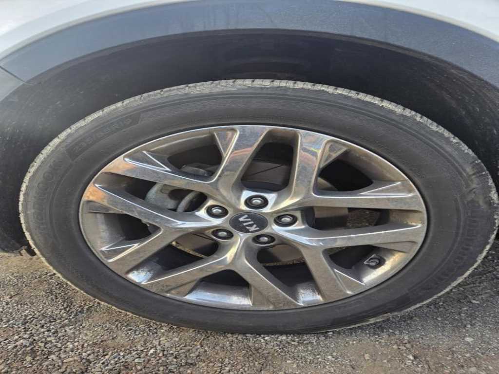 KIA Sorento - Vista 9