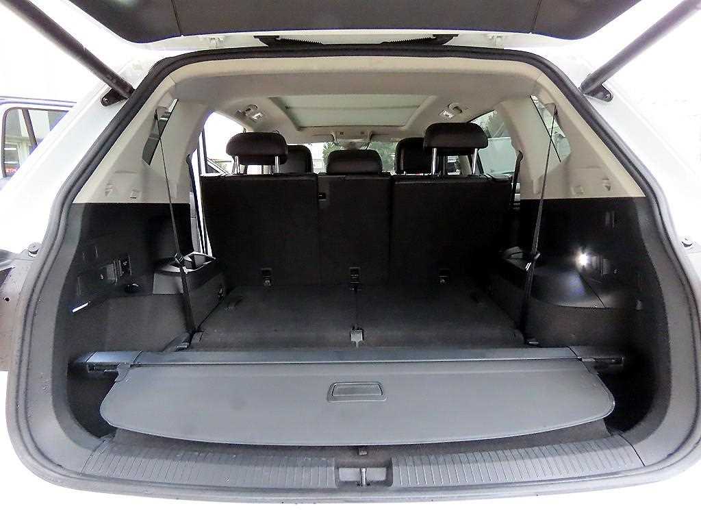 Volkswagen Tiguan 2023 Blanco - Importación desde Corea - HF Imports Iquique - Foto 17