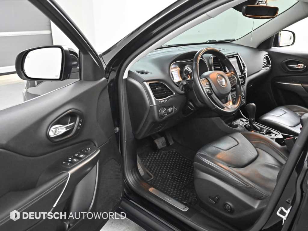 Jeep Cherokee - Vista 11