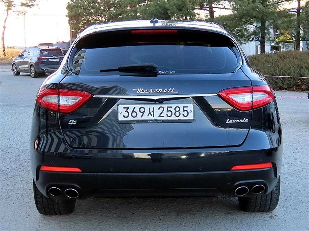 Maserati Levante - Vista 4
