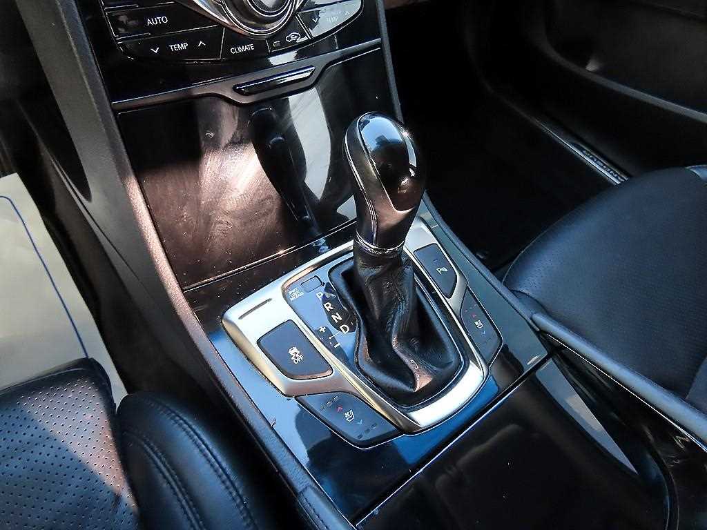 HYUNDAI Grandeur - Vista 10