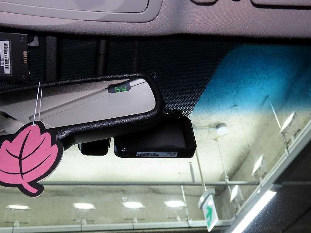 Toyota Siena 2014 Negro - Importación desde Corea - HF Imports Iquique - Foto 15