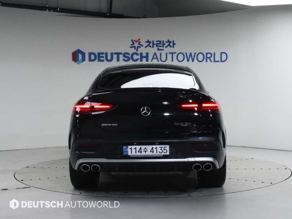 Mercedes Benz GLE Class - Vista 4