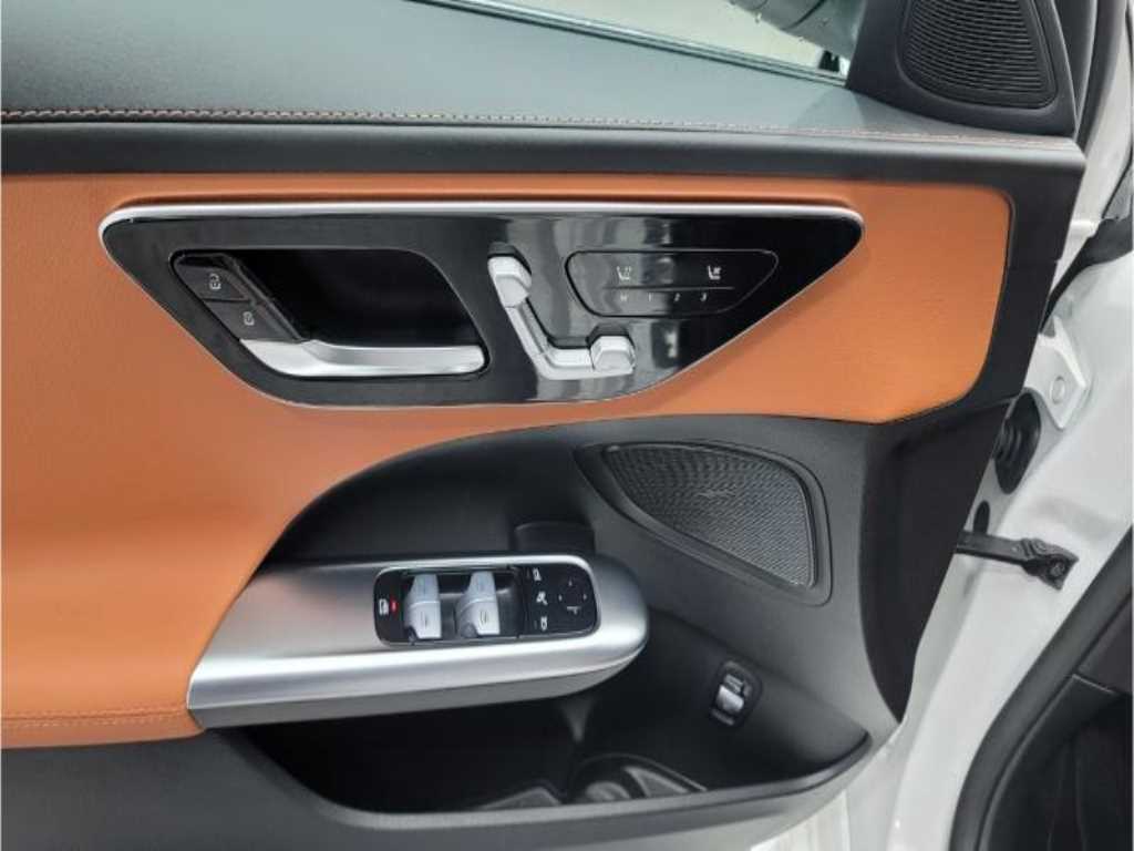 Mercedes Benz C Class 2025 - Importación desde Corea - HF Imports Iquique - Foto 16