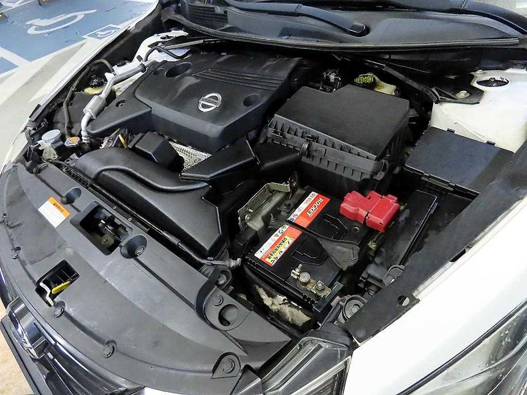 Nissan Altima 2017 Blanco - Importación desde Corea - HF Imports Iquique - Foto 18