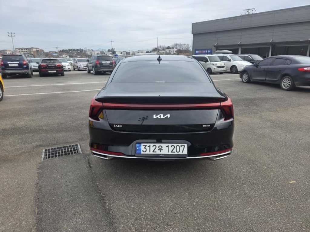 KIA K8 - Vista 5