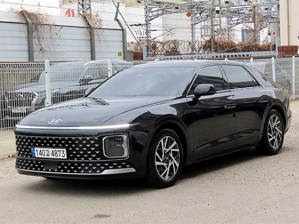 HYUNDAI Grandeur - Vista 2