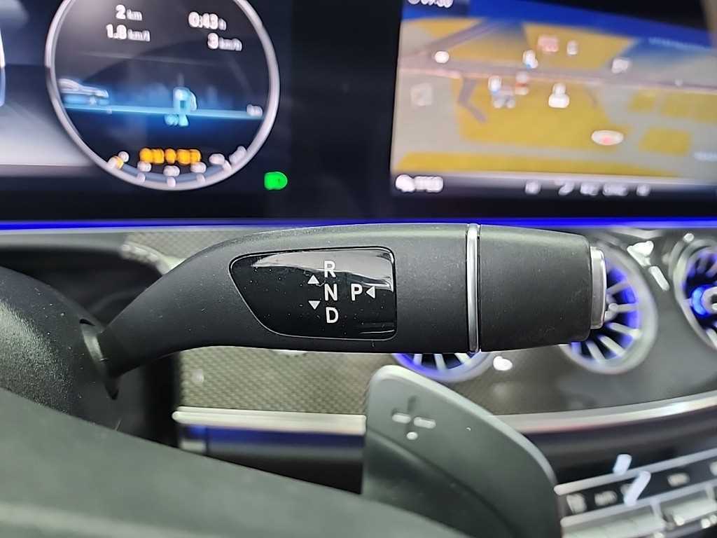 Mercedes Benz E class - Vista 8