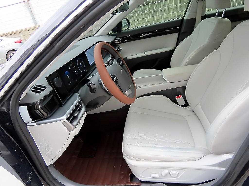 HYUNDAI Grandeur - Vista 5