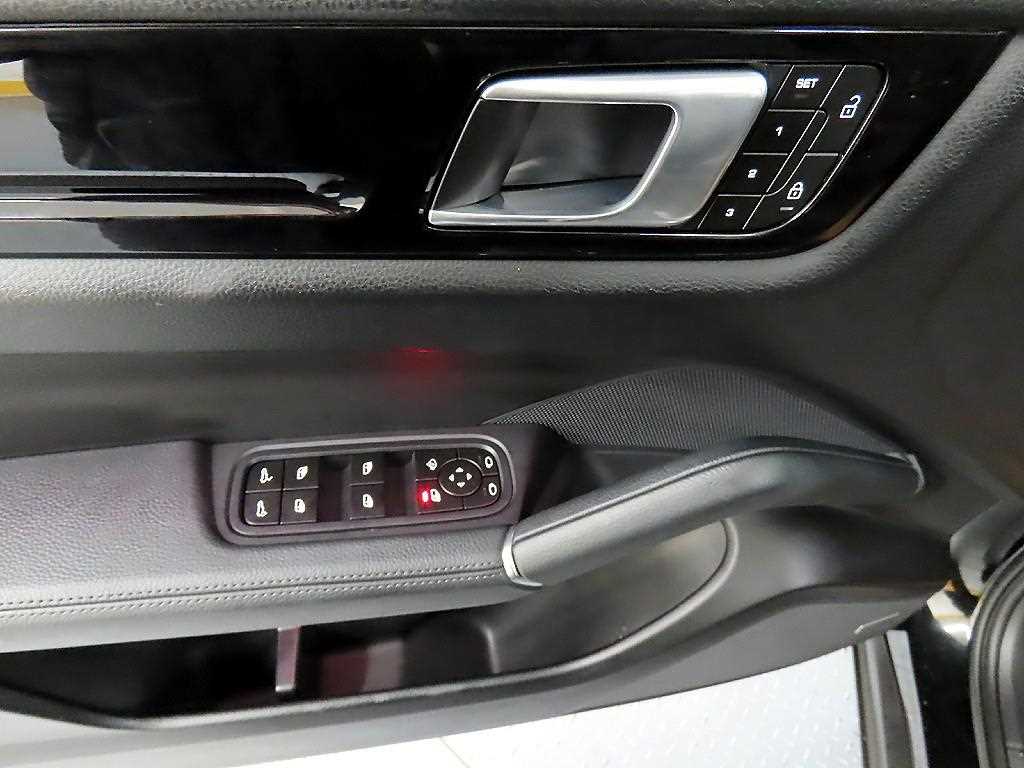 Porsche Cayenne - Vista 11