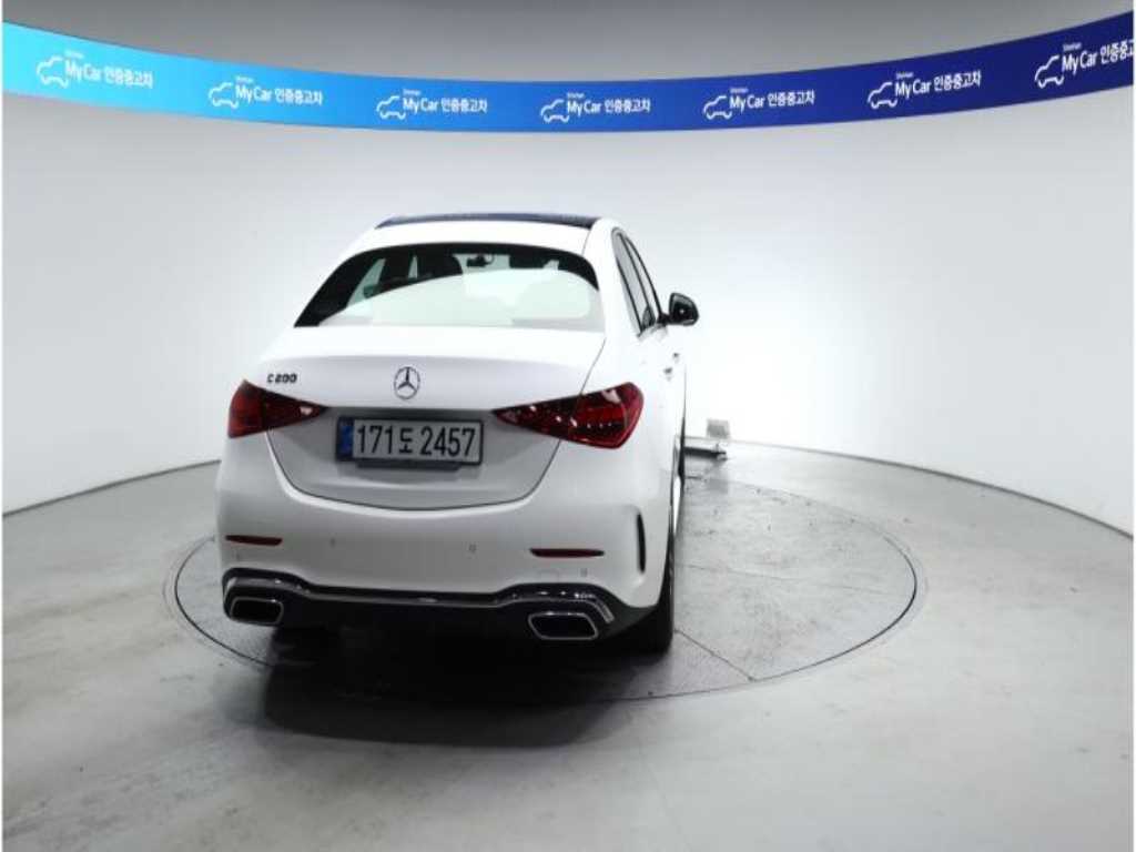 Mercedes Benz C Class - Vista 4