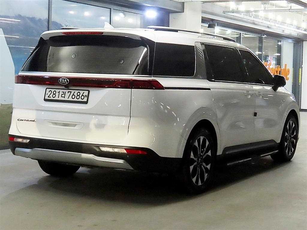 KIA Carnival - Vista 4