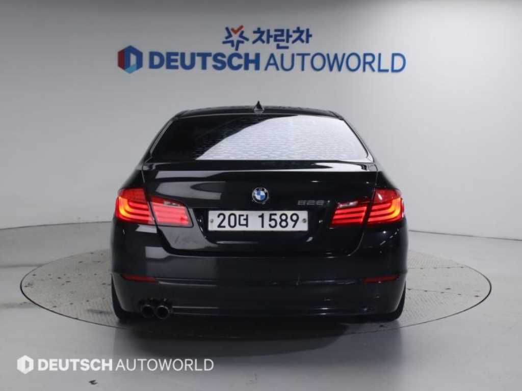 BMW 5 Series - Vista 5