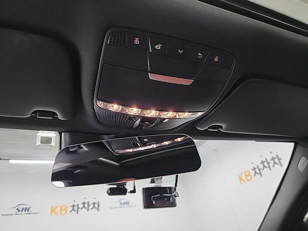 Mercedes Benz C Class 2017 Blanco - Importación desde Corea - HF Imports Iquique - Foto 17