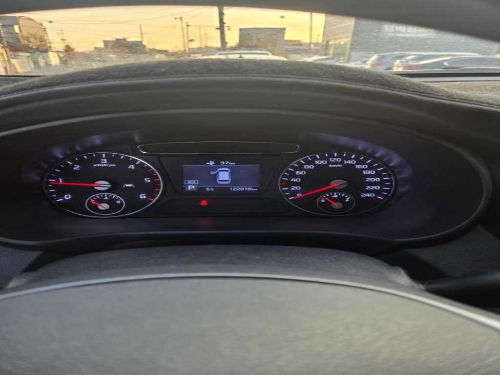 KIA Sorento - Vista 7