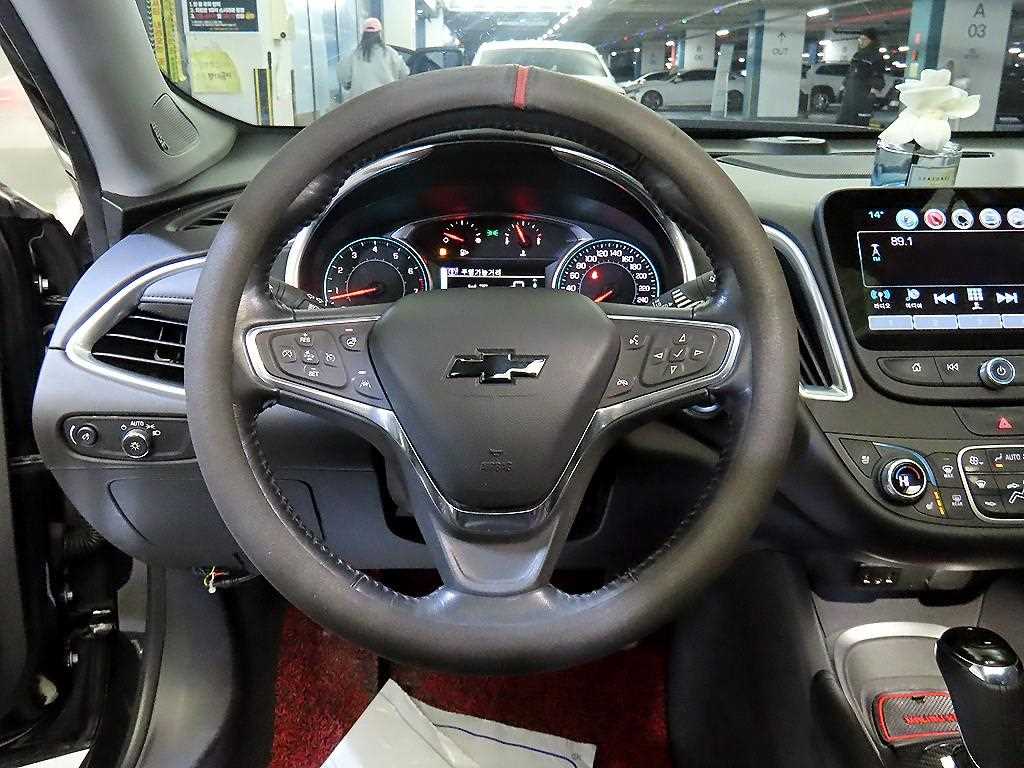 Chevrolet Malibu - Vista 8