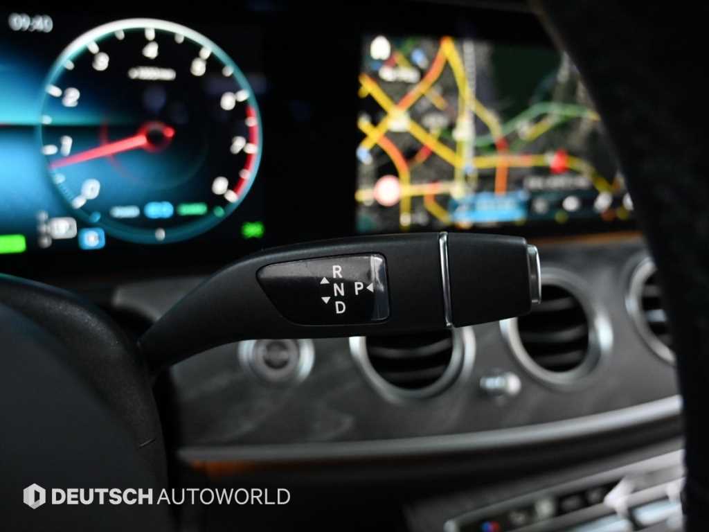 Mercedes Benz E class - Vista 9