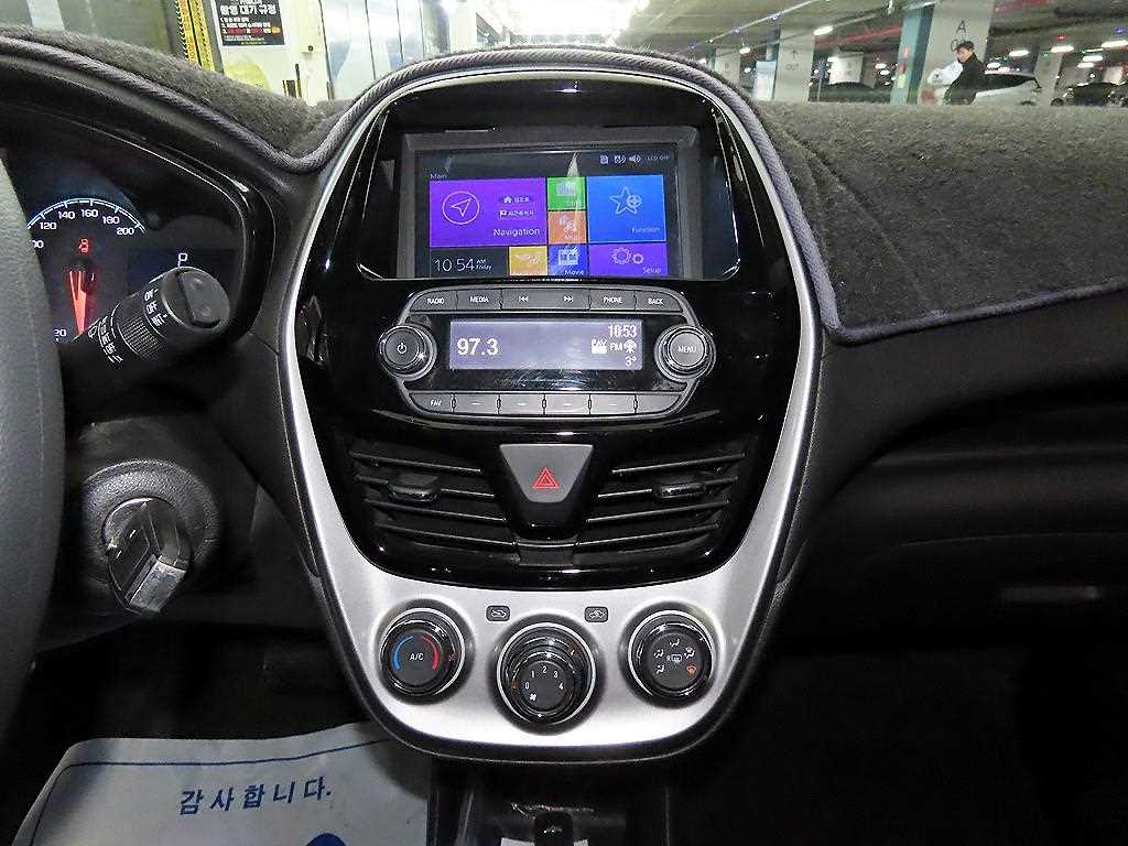 Chevrolet Spark - Vista 11