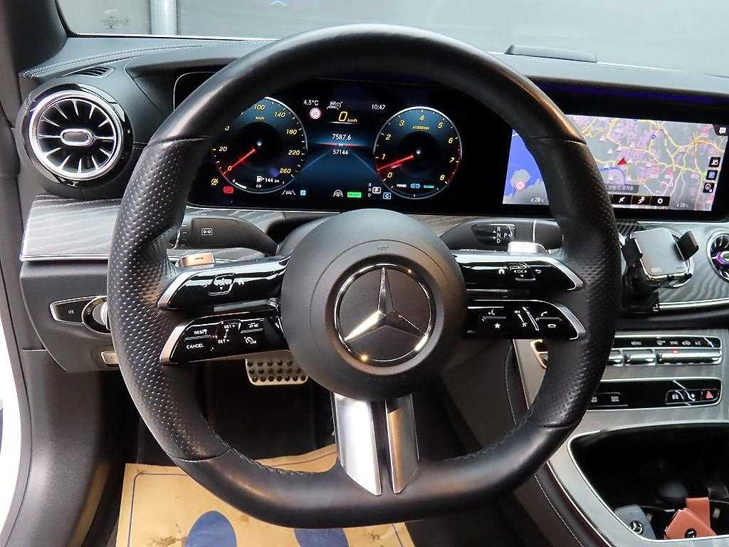 Mercedes Benz E class - Vista 9