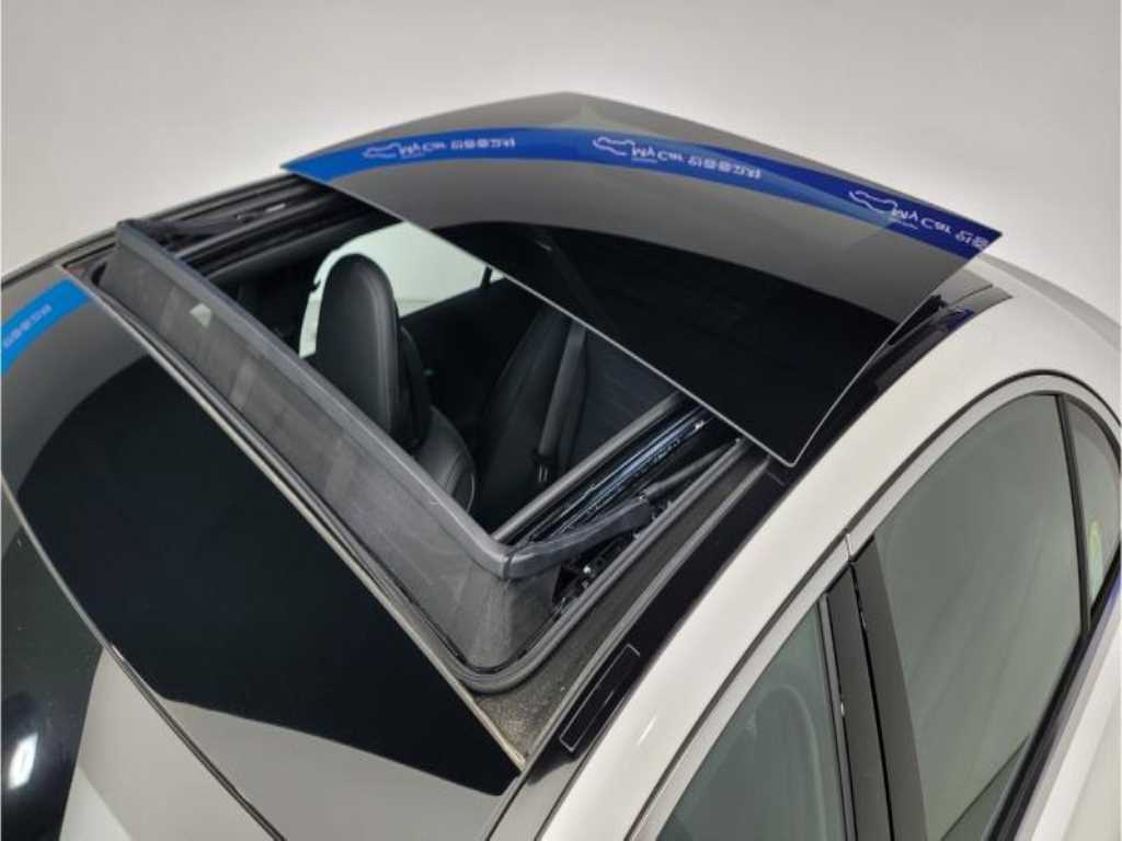 Mercedes Benz C Class - Vista 6