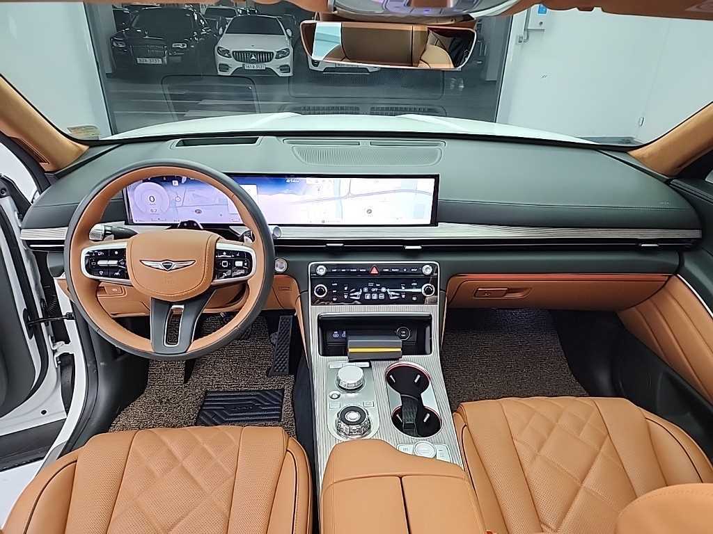 Genesis GV80 - Vista 7