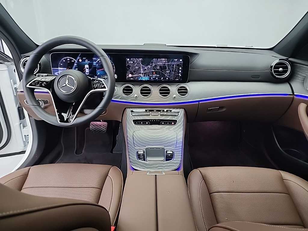 Mercedes Benz E class - Vista 7