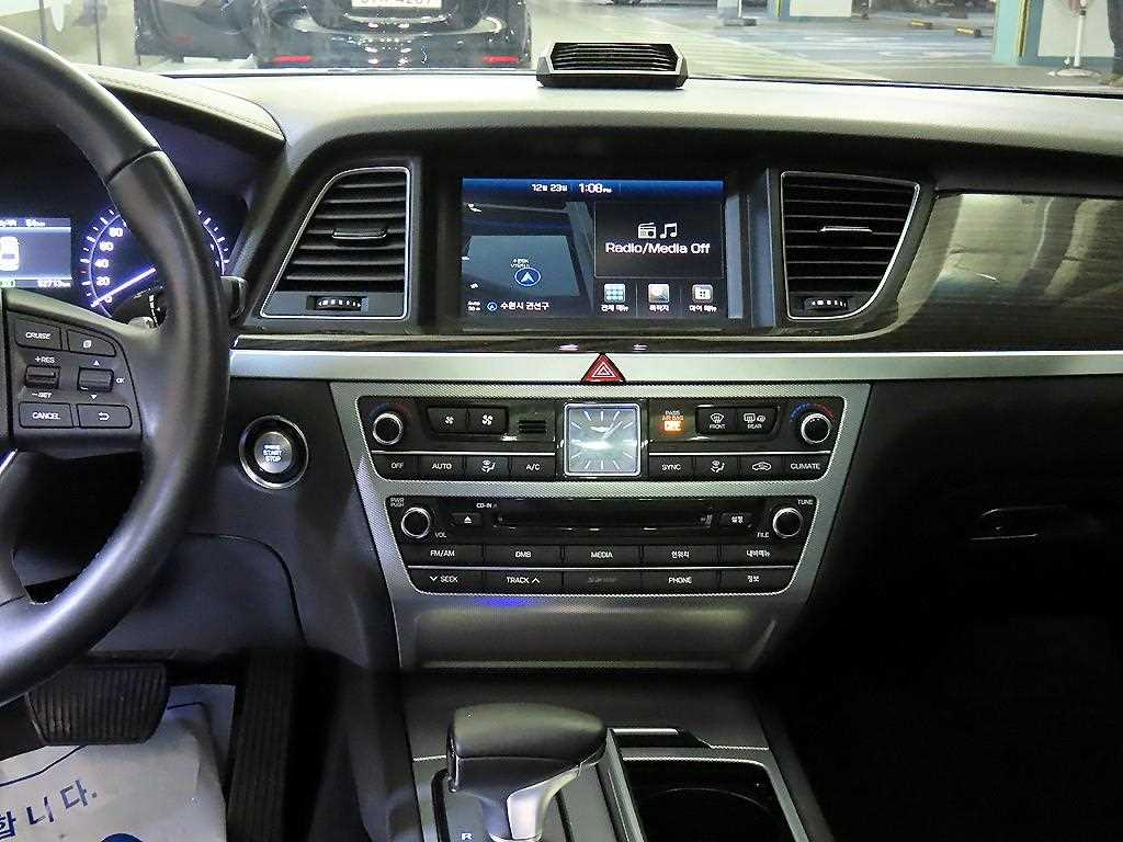 Genesis G80 - Vista 11