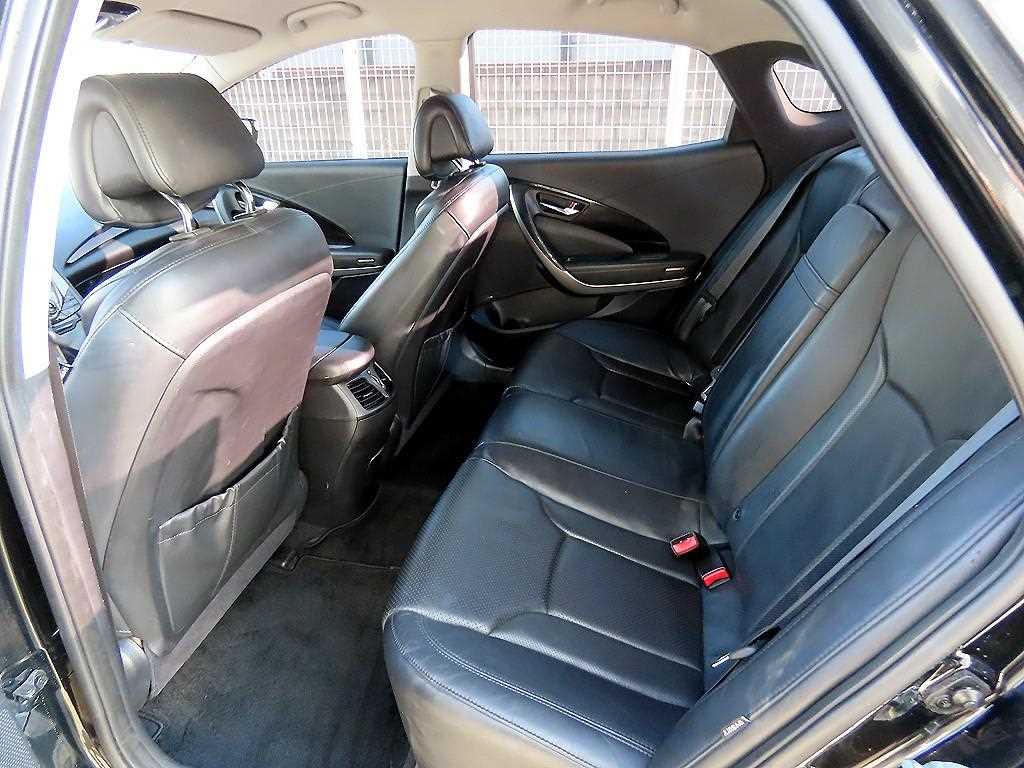 HYUNDAI Grandeur - Vista 6