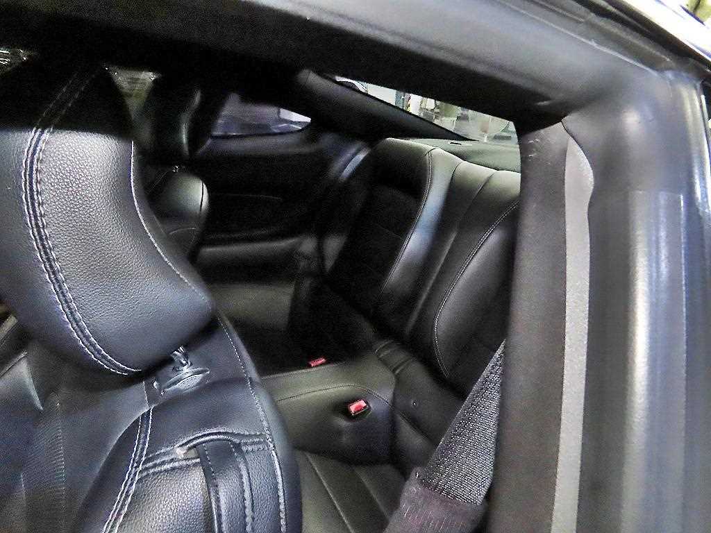 Ford Mustang - Vista 7