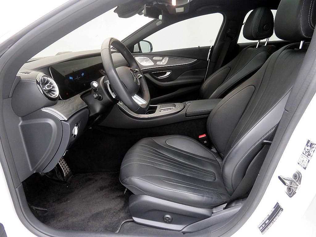 Mercedes Benz CLS Class - Vista 6