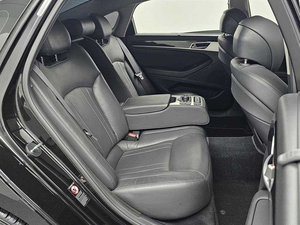 Genesis G80 - Vista 12