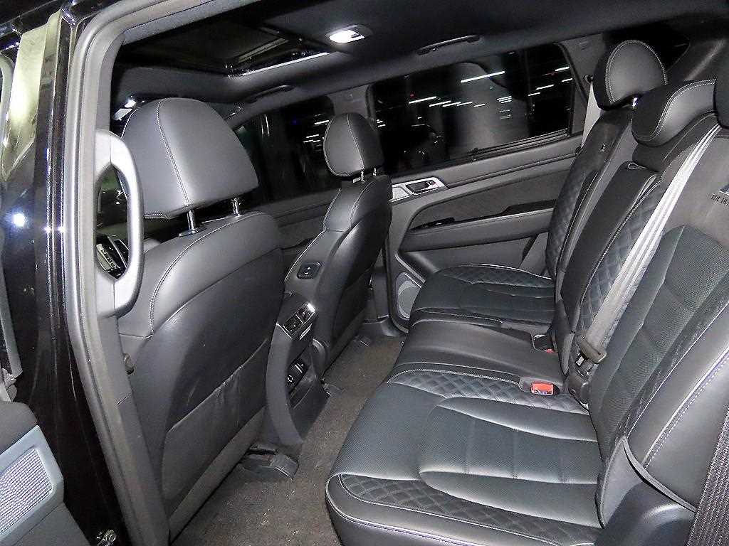 Ssangyong Rexton - Vista 7