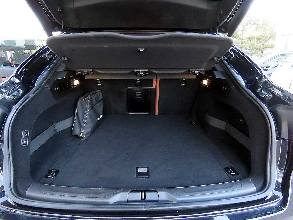 Maserati Levante 2019 Negro - Importación desde Corea - HF Imports Iquique - Foto 17