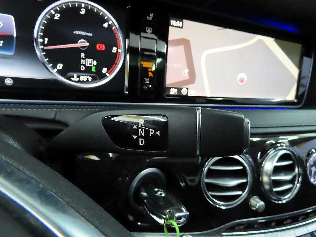 Mercedes Benz S Class - Vista 10