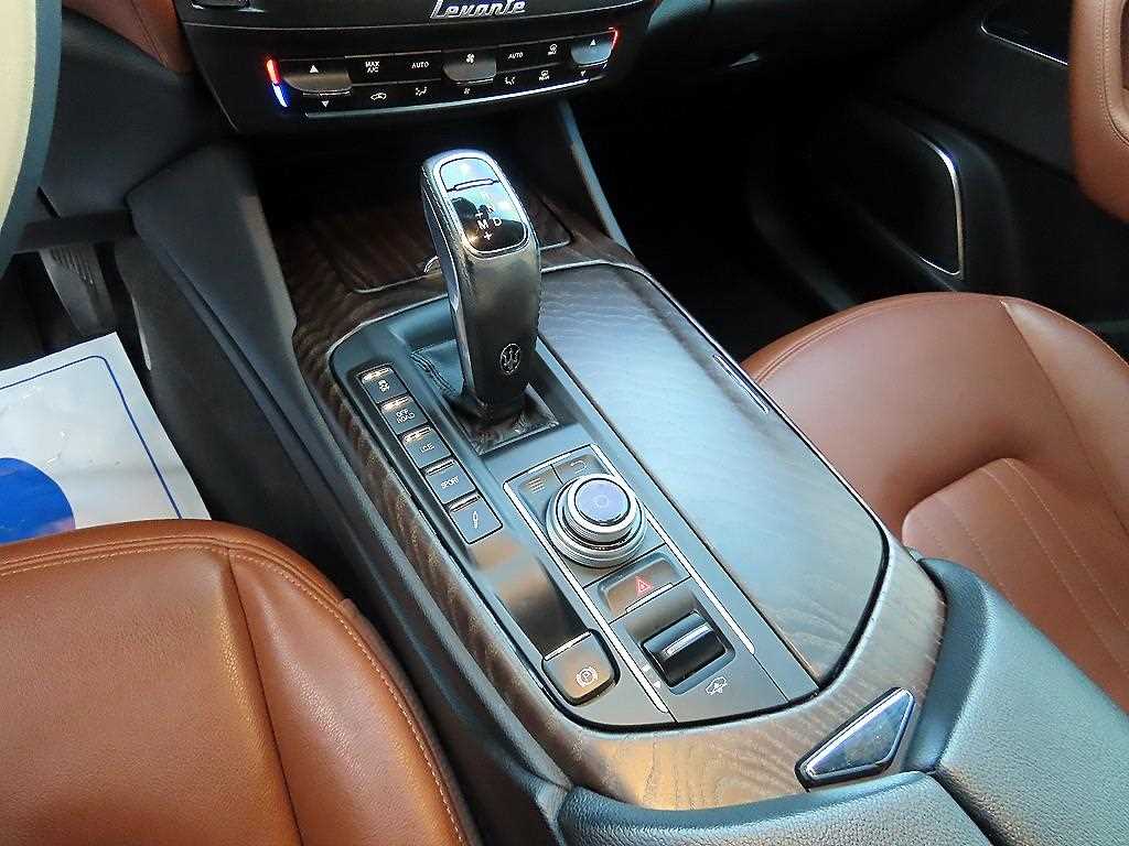 Maserati Levante - Vista 10