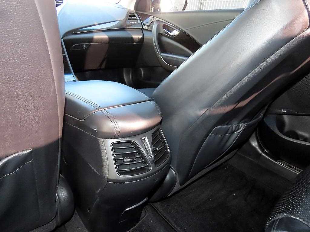 HYUNDAI Grandeur 2011 Negro - Importación desde Corea - HF Imports Iquique - Foto 17