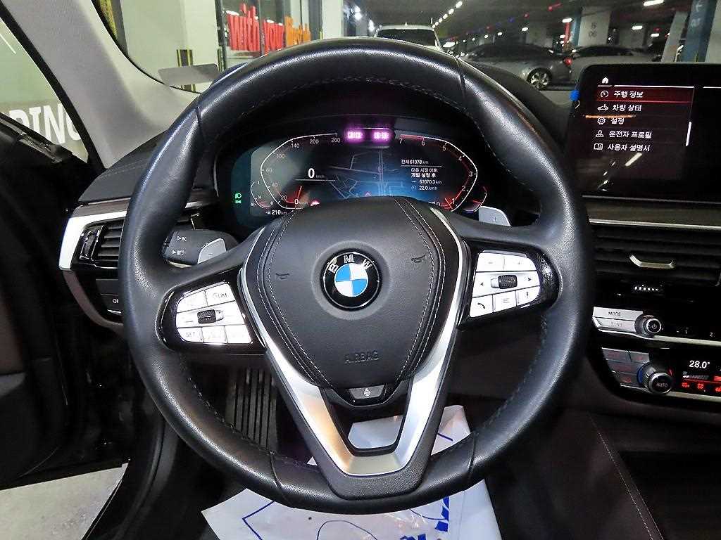 BMW 5 Series - Vista 8