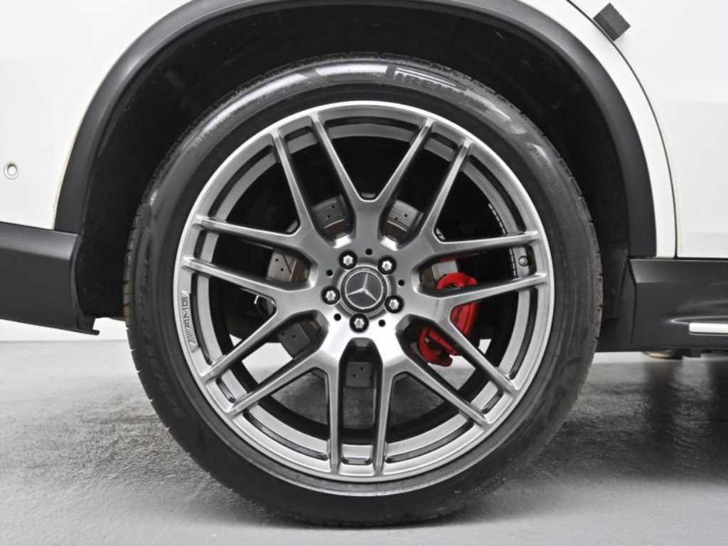 Mercedes Benz GLE Class - Vista 5