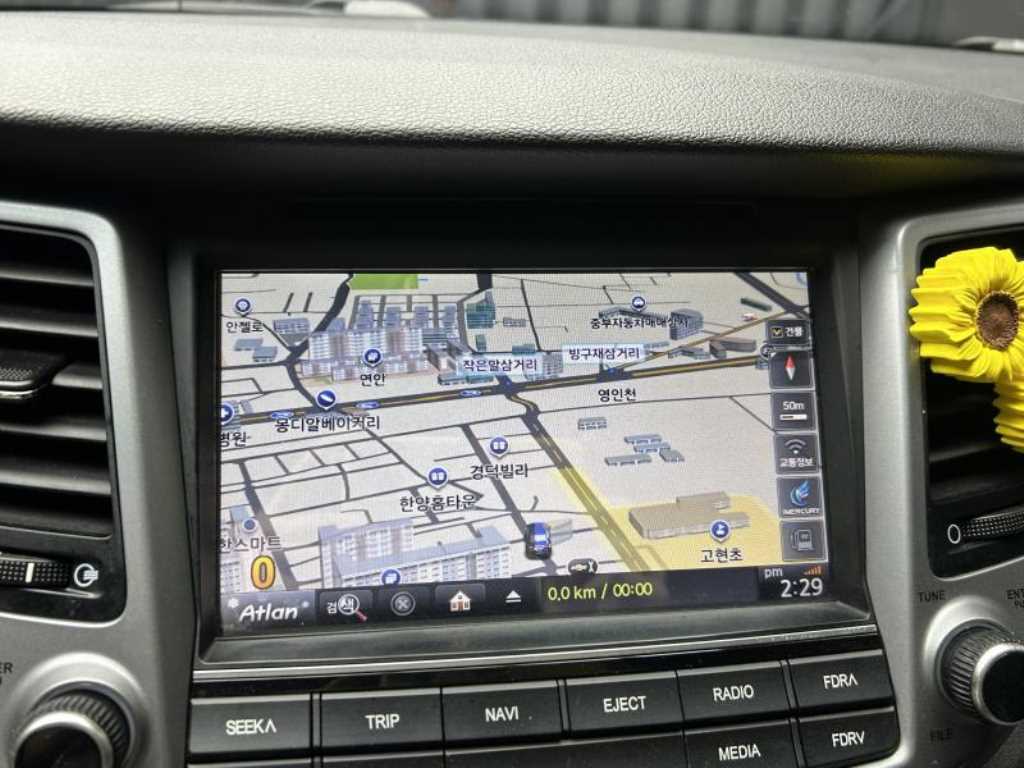 HYUNDAI Tucson 2016 Gris - Importación desde Corea - HF Imports Iquique - Foto 15