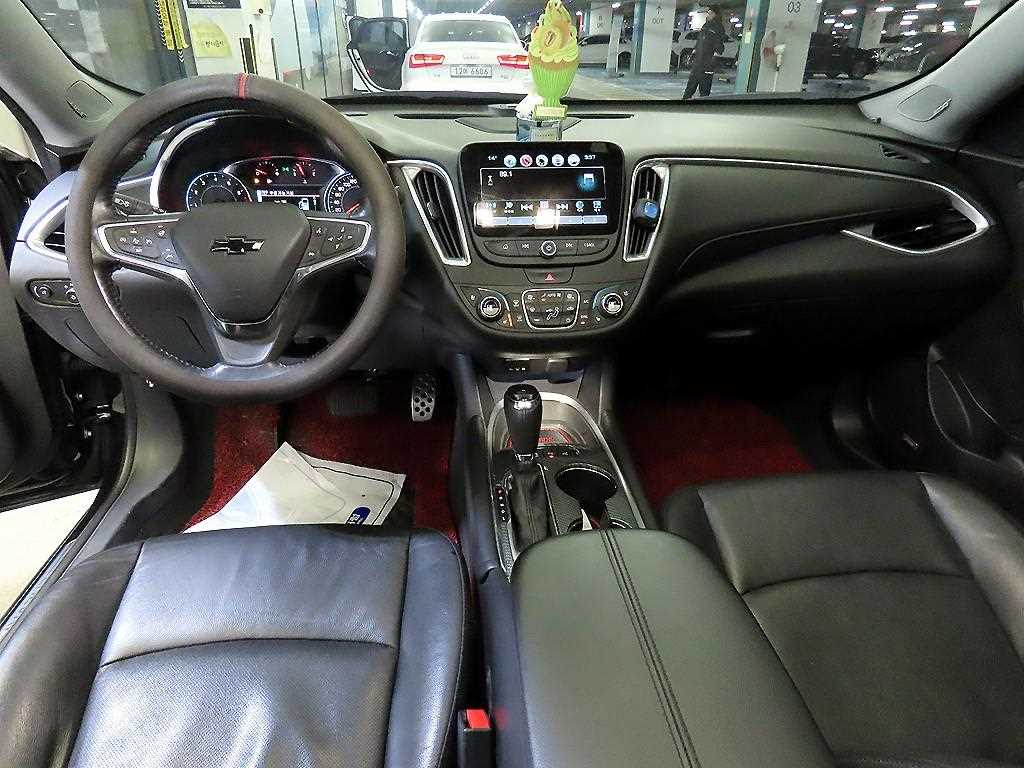 Chevrolet Malibu - Vista 10