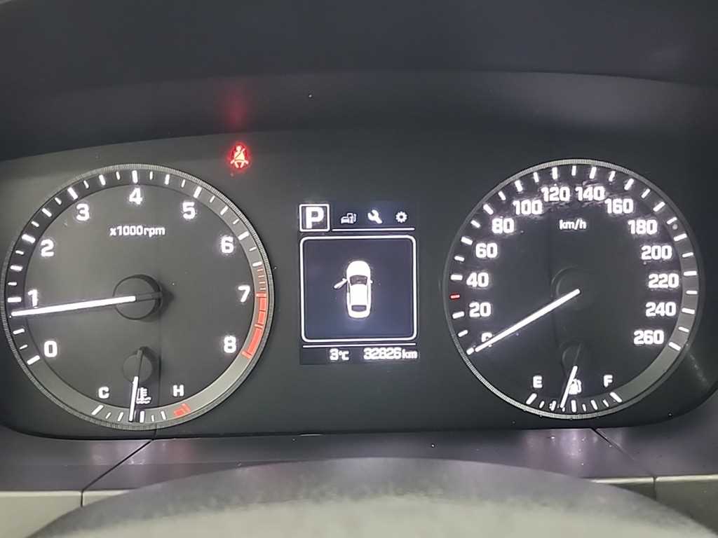 HYUNDAI Sonata - Vista 6