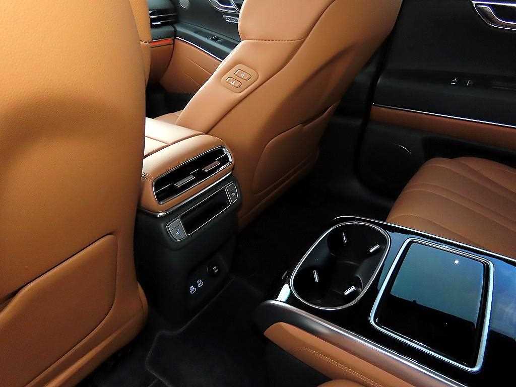 Genesis GV80 2024 Blanco - Importación desde Corea - HF Imports Iquique - Foto 17