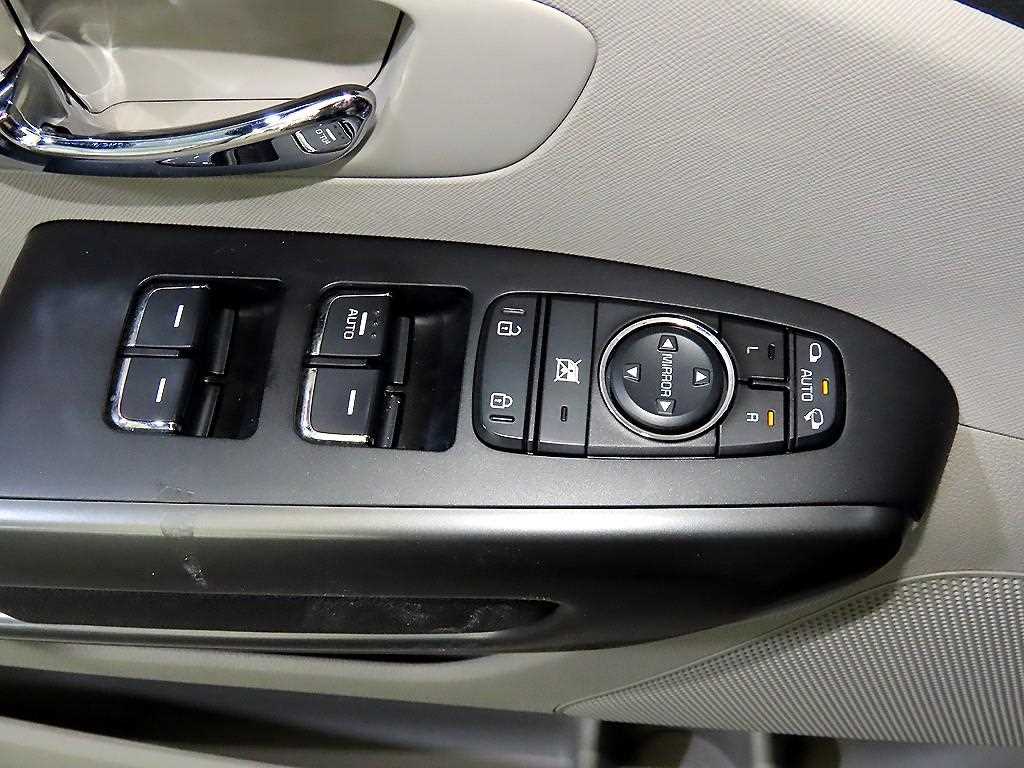 KIA Carnival 2019 Gris - Importación desde Corea - HF Imports Iquique - Foto 15