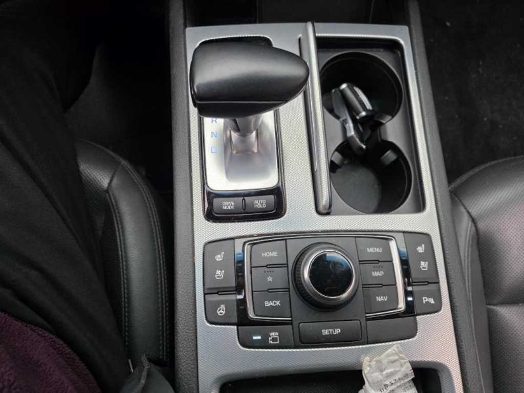 Genesis G80 - Vista 12